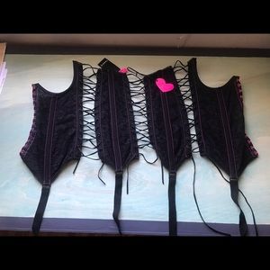 BETSEY JOHNSON TORRID Waist Cincher 💘